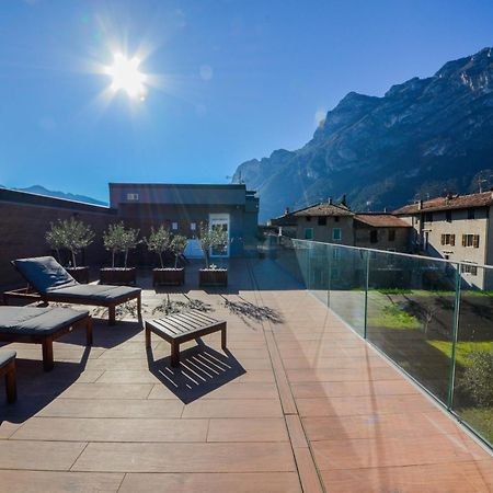 Garda Family & Solarium Leilighet Riva del Garda Eksteriør bilde