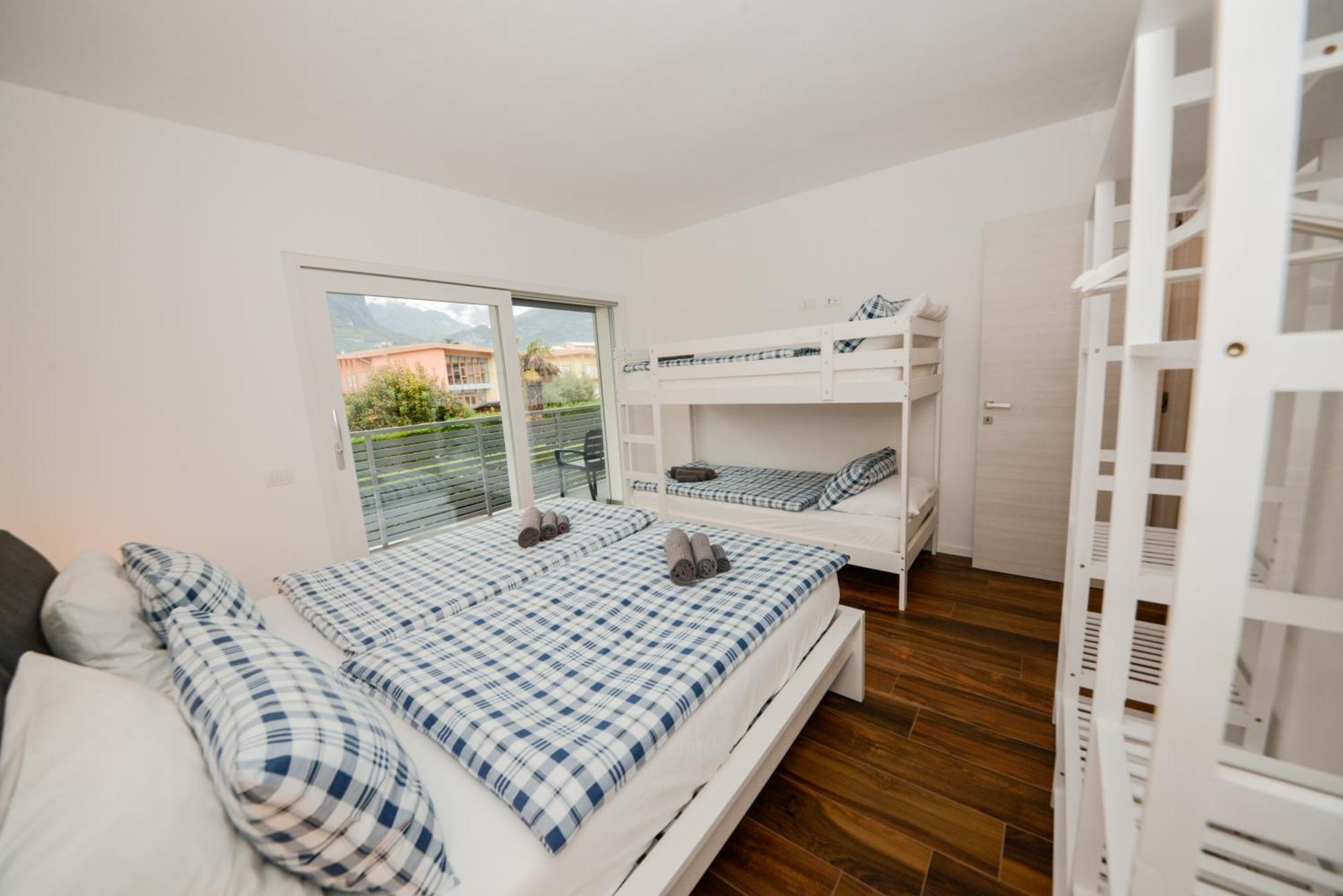 Garda Family & Solarium Leilighet Riva del Garda Eksteriør bilde
